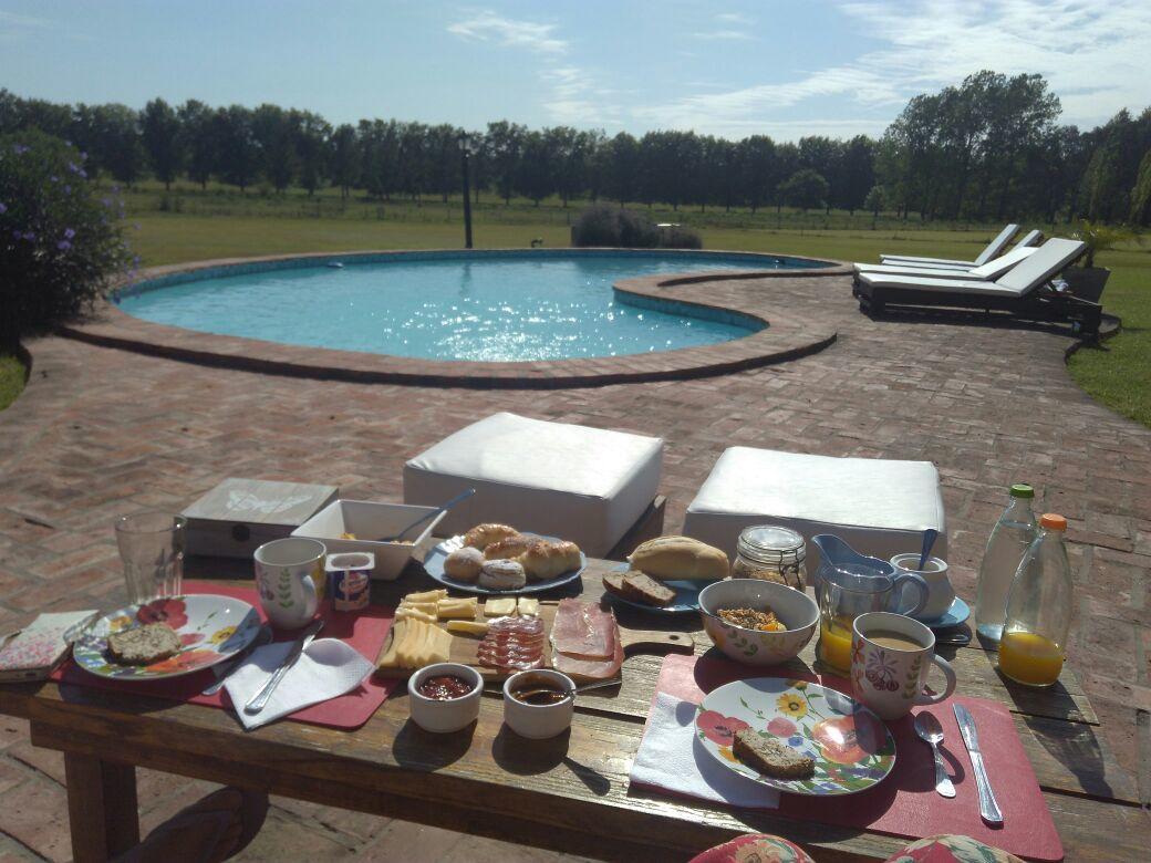 ピラル The Polo House Bed & Breakfast エクステリア 写真
